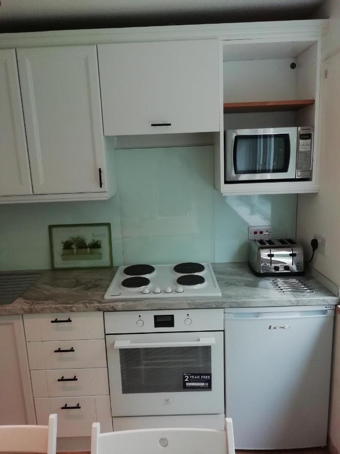 2 Bed Villa With Full Use Of Site Facilities New Quay エクステリア 写真