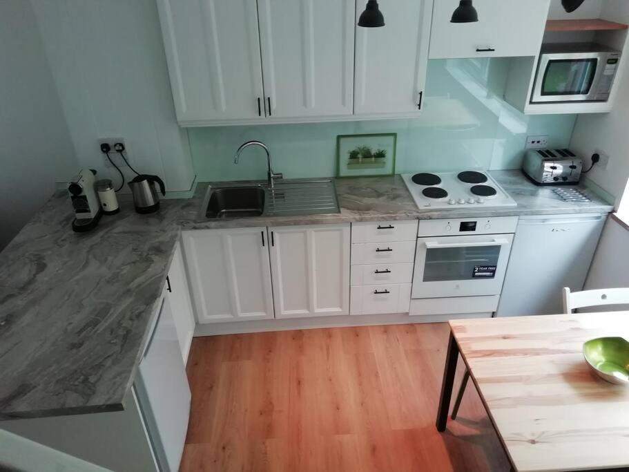 2 Bed Villa With Full Use Of Site Facilities New Quay エクステリア 写真