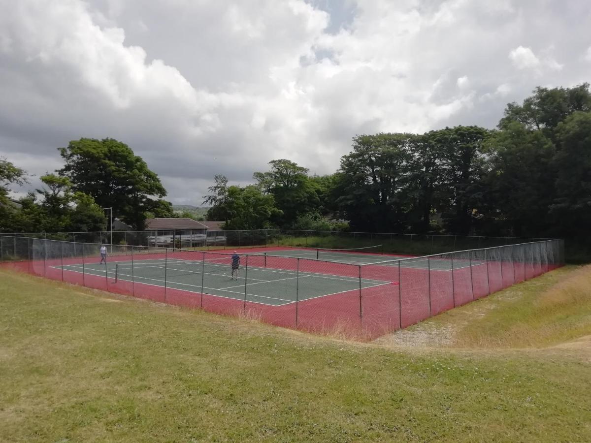 2 Bed Villa With Full Use Of Site Facilities New Quay エクステリア 写真